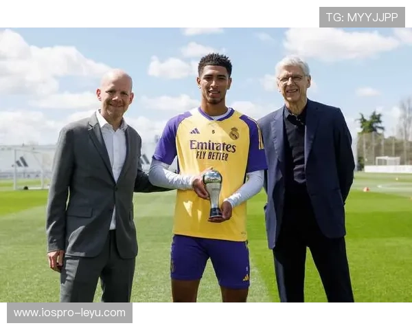 皇家马德里:如何成为精神支柱?看普通球迷林涛的坚守与热爱 皇家马德里:如何成为精神支柱?看普通球迷林涛的坚守与热爱